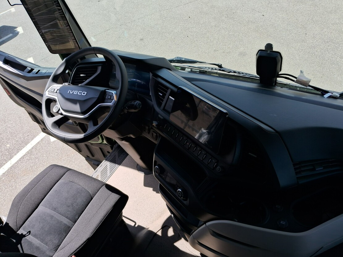 IVECO S-WAY AS440S50T/P Фото #5